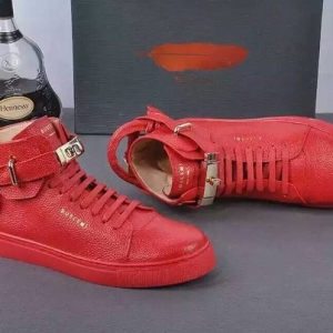 Tênis cano alto vermelho Buscemi