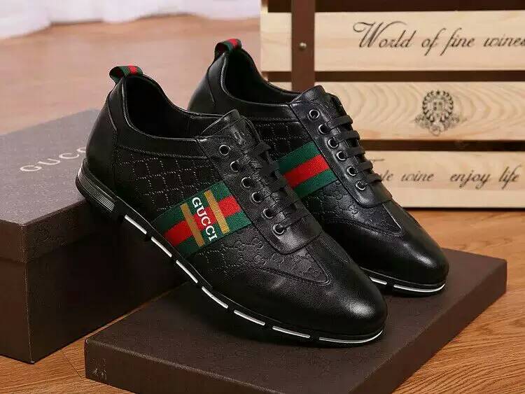 Tênis casual de couro Gucci - Imagem 2