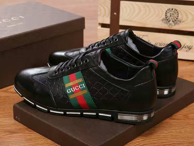 Tênis casual de couro Gucci - Imagem 3