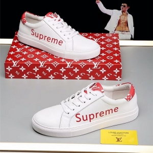 Tênis couro Louis Vuitton x Supreme