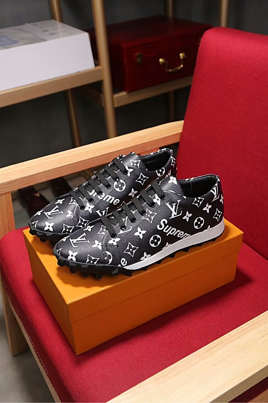 Tênis couro Louis Vuitton x Supreme - Imagem 5