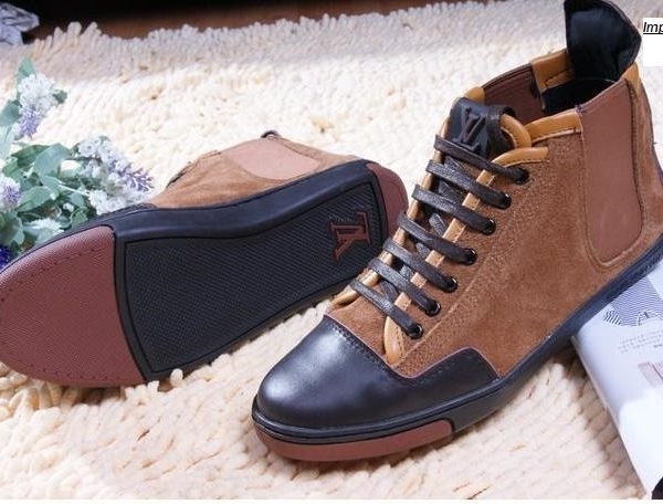 Tênis de Couro Louis Vuitton - Imagem 4