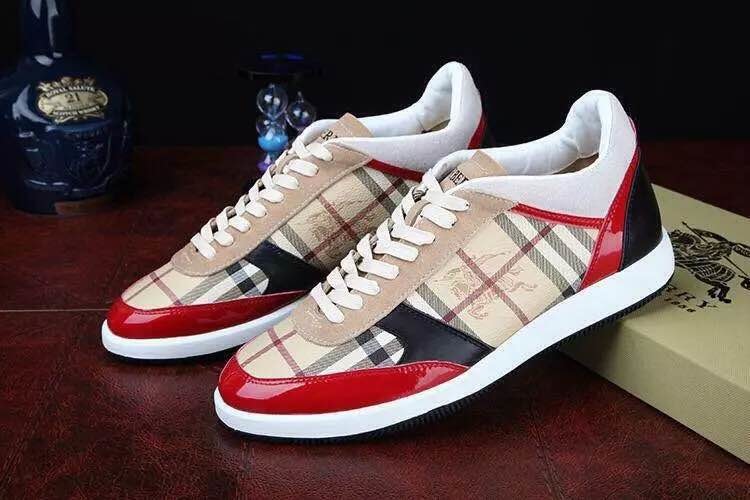 Tênis de Couro e Lona Burberry