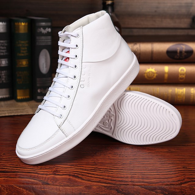 Tênis de couro Gucci