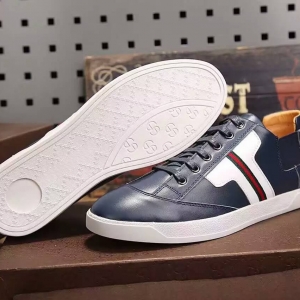 Tênis masc. de couro Gucci